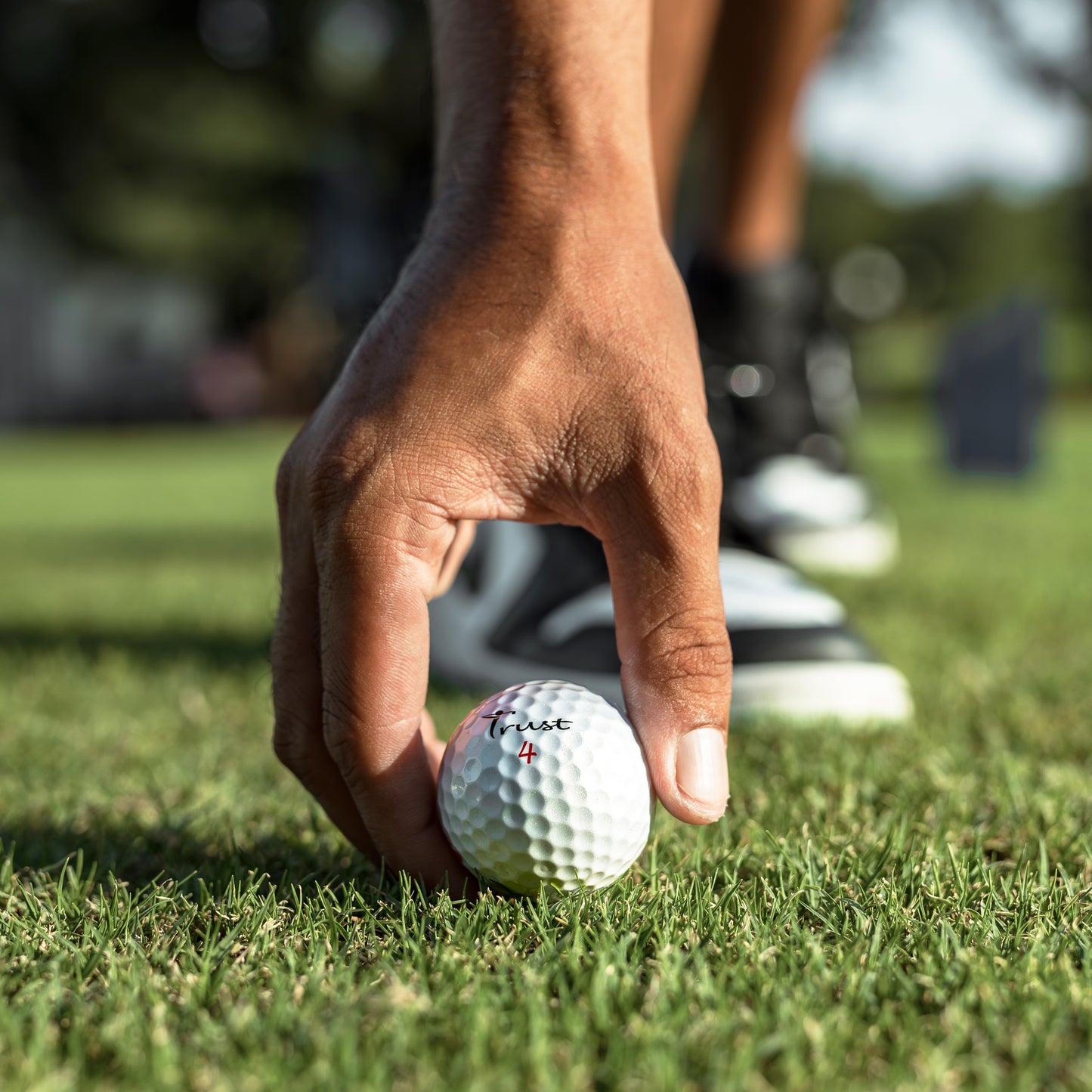 Trust Golfbälle Bison X Power - Für ambitionierte Golfer: Extreme Weite ab 169 km/h, 48 Bälle